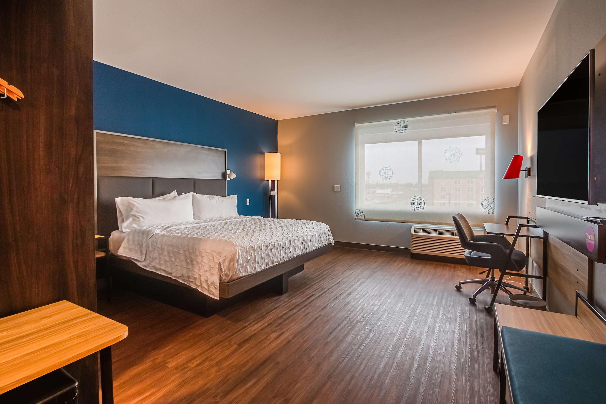 TRU By Hilton Clarksville Extérieur photo