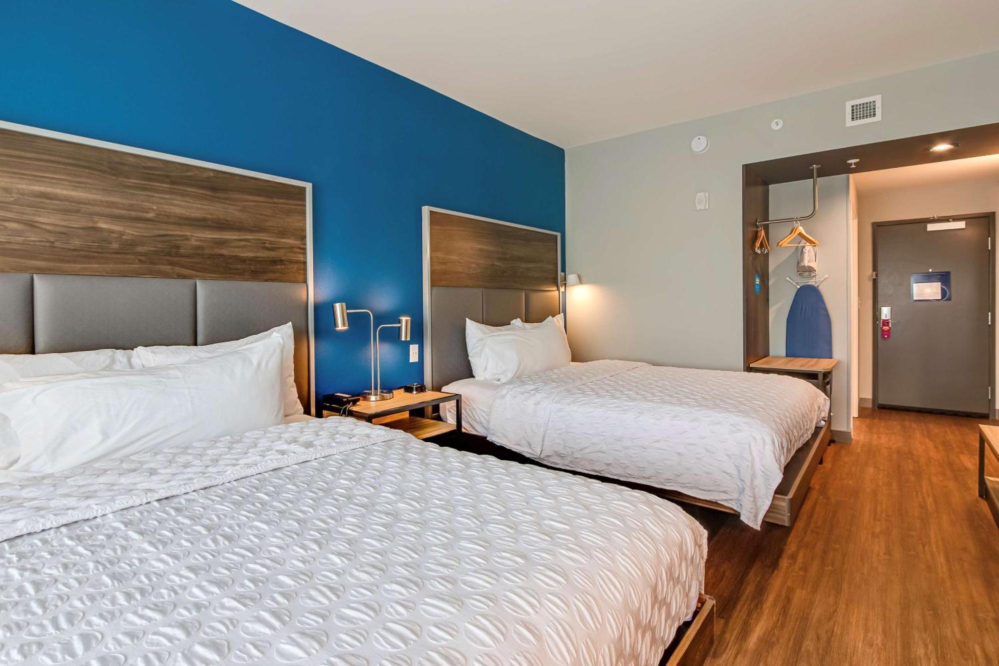 TRU By Hilton Clarksville Extérieur photo