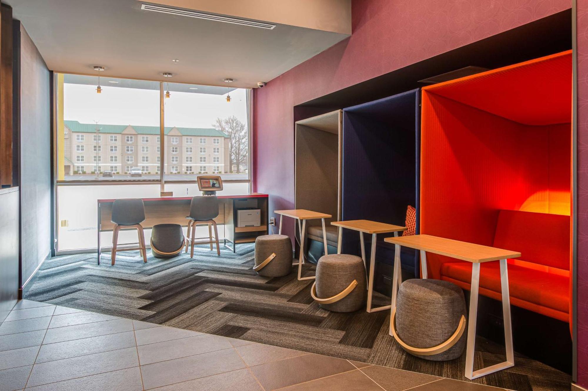 TRU By Hilton Clarksville Extérieur photo