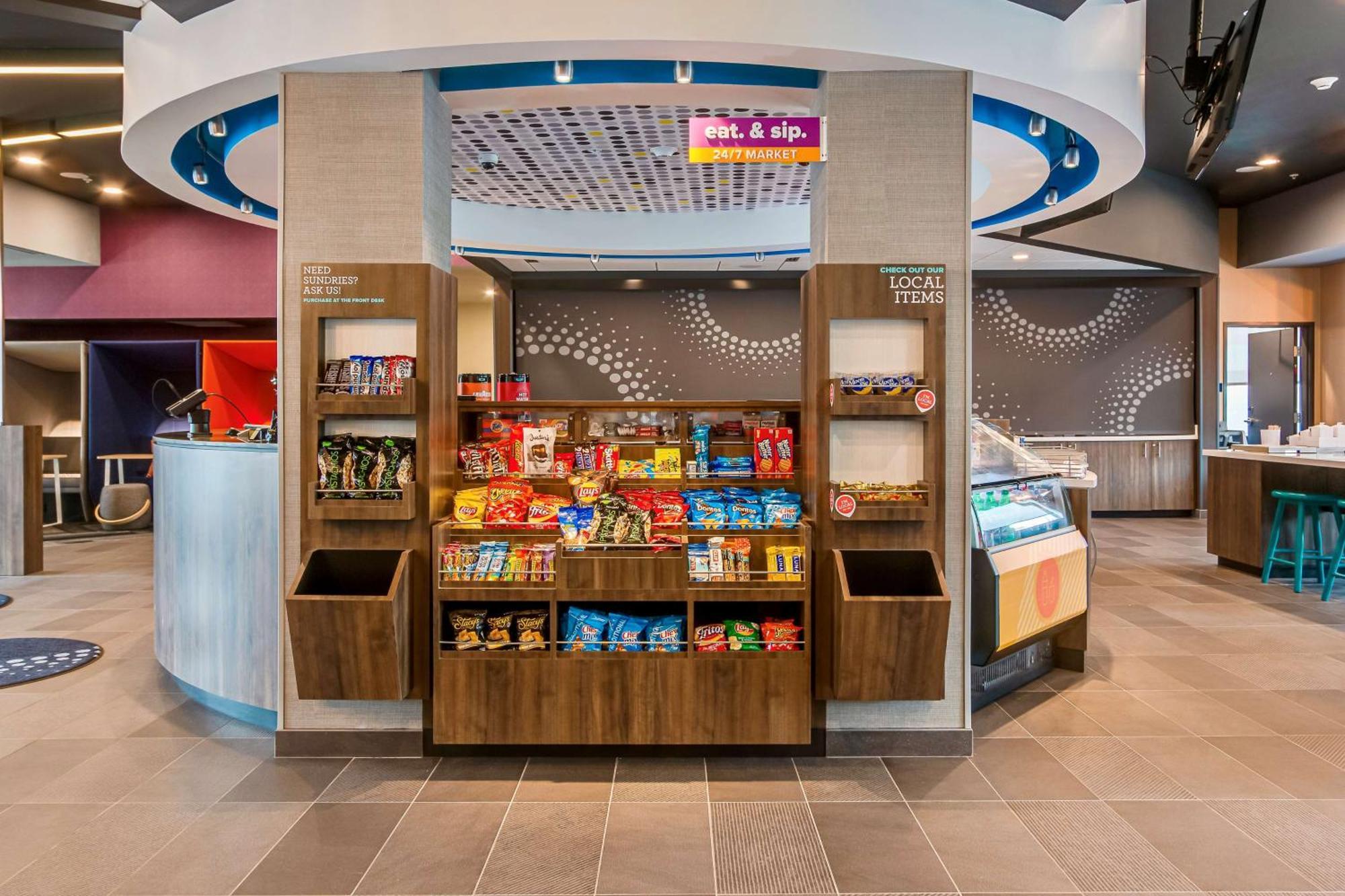 TRU By Hilton Clarksville Extérieur photo
