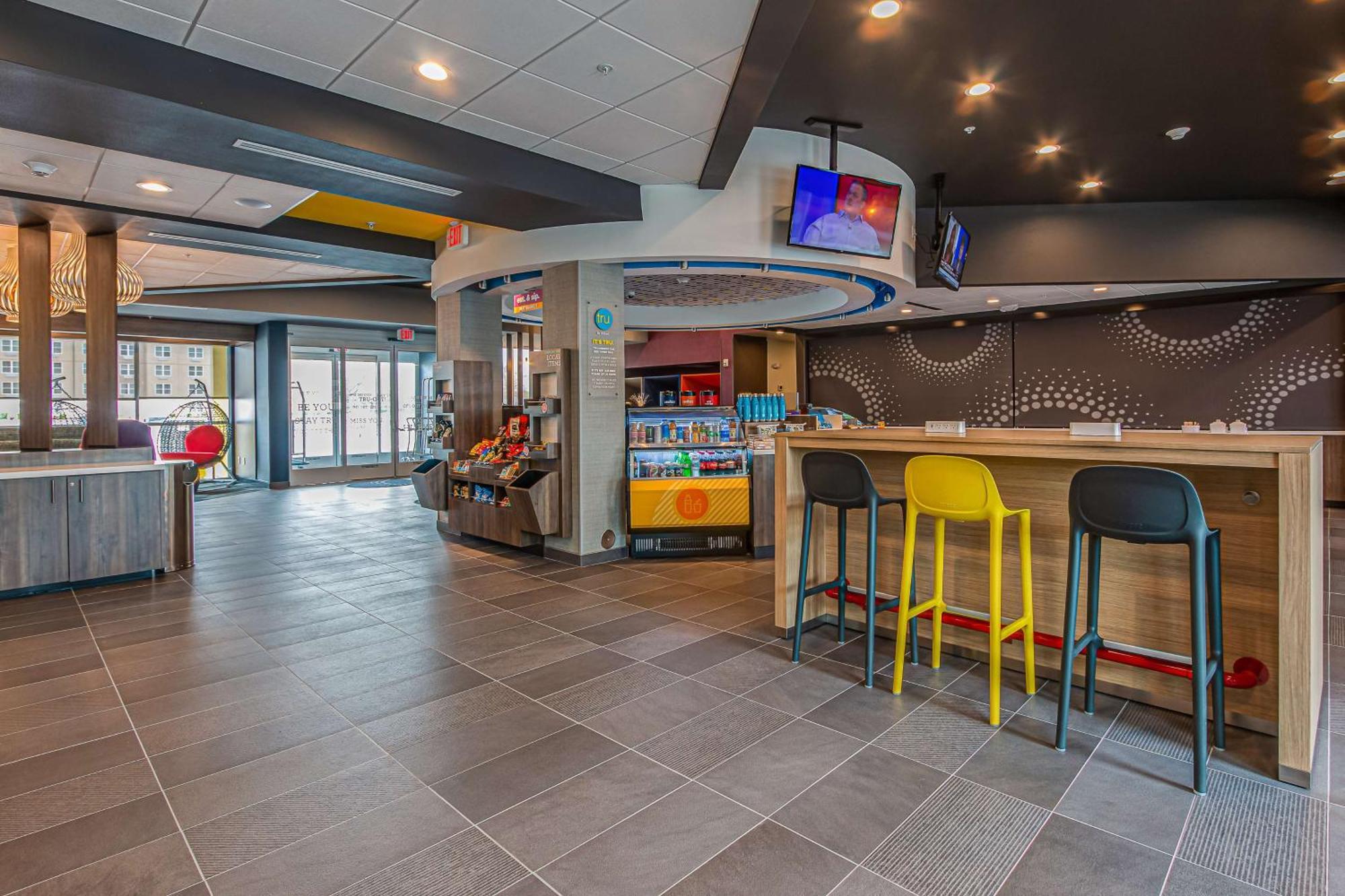 TRU By Hilton Clarksville Extérieur photo
